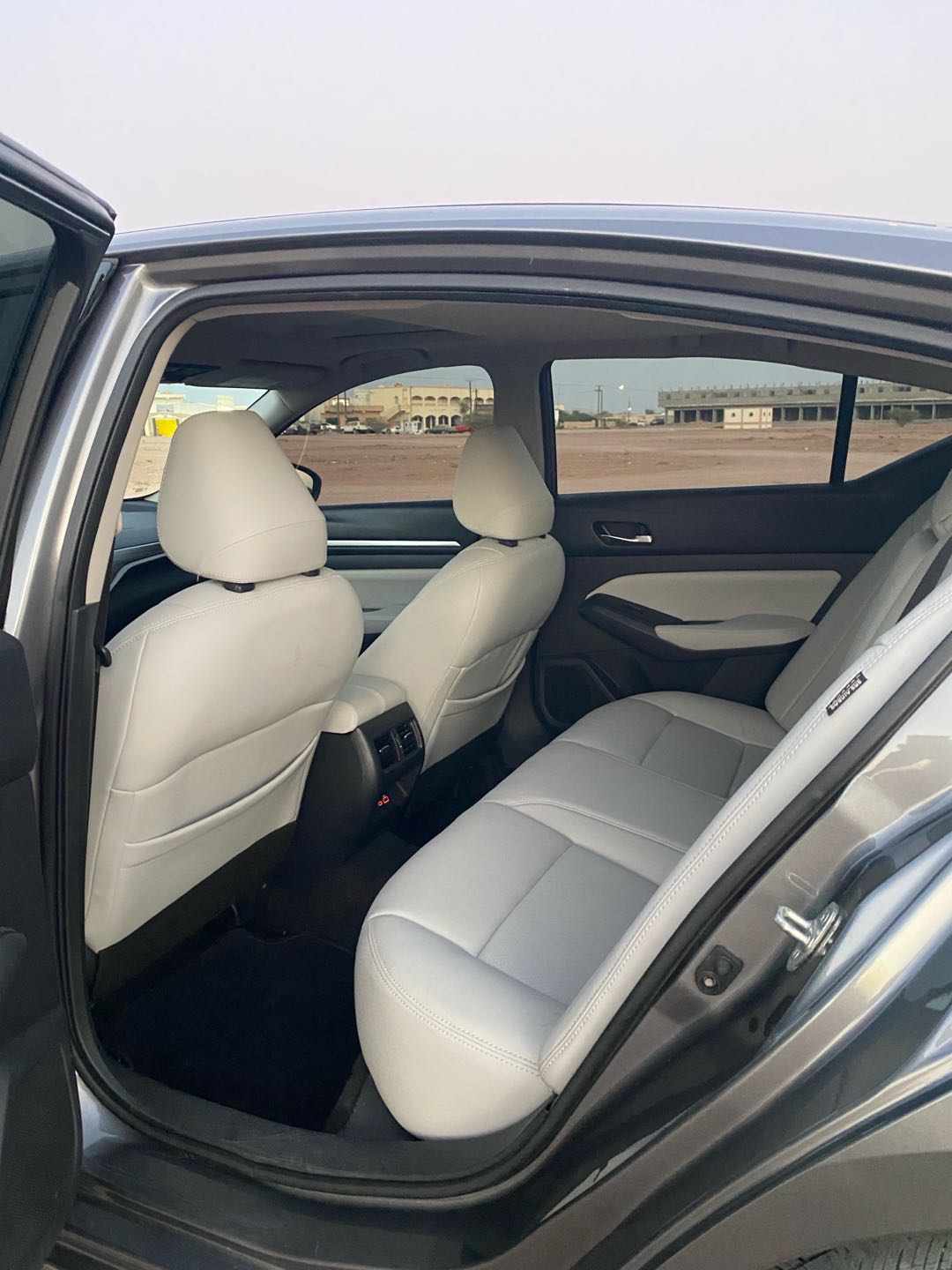 Car Image 2019 NISSAN ALTIMA SL
