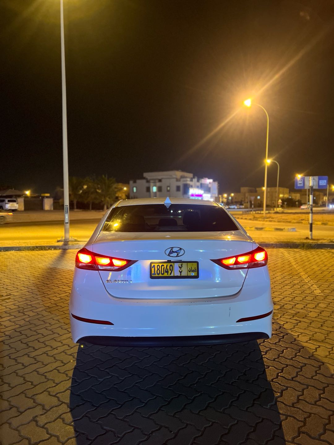 Car Image 2017 HYUNDAI ELANTRA GLS