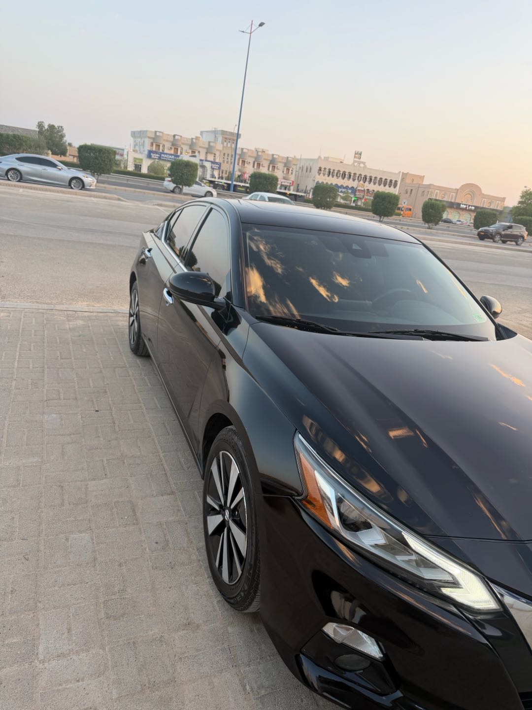 Car Image 2019 NISSAN ALTIMA SL