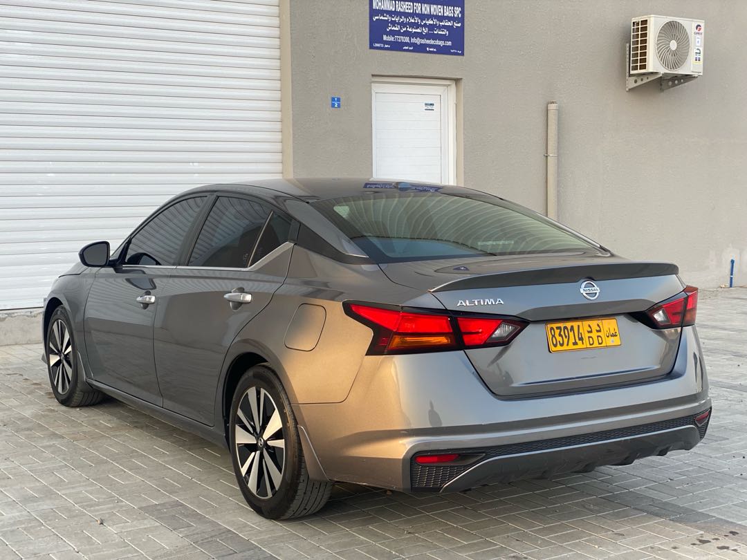 Car Image 2019 NISSAN ALTIMA S