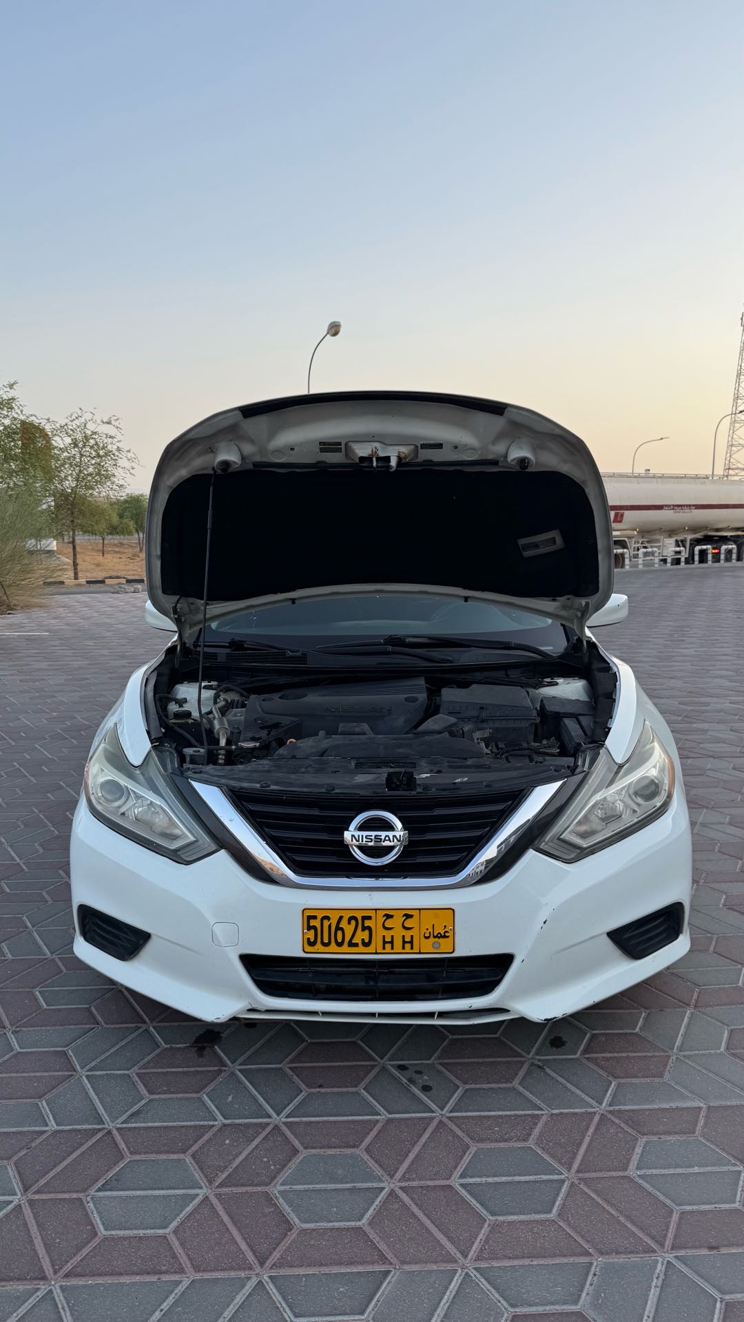 Car Image 2017 NISSAN ALTIMA S