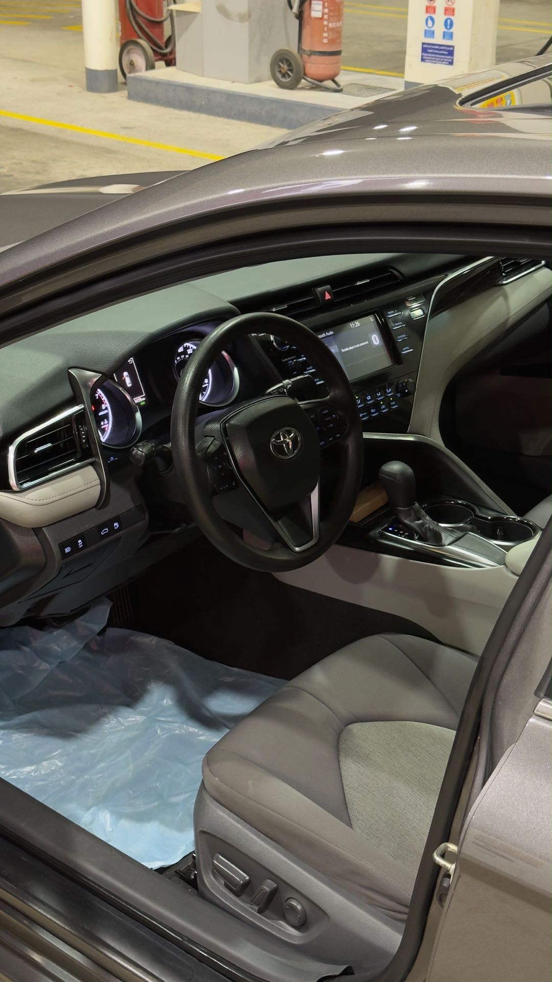 Car Image 2018 TOYOTA CAMRY LE