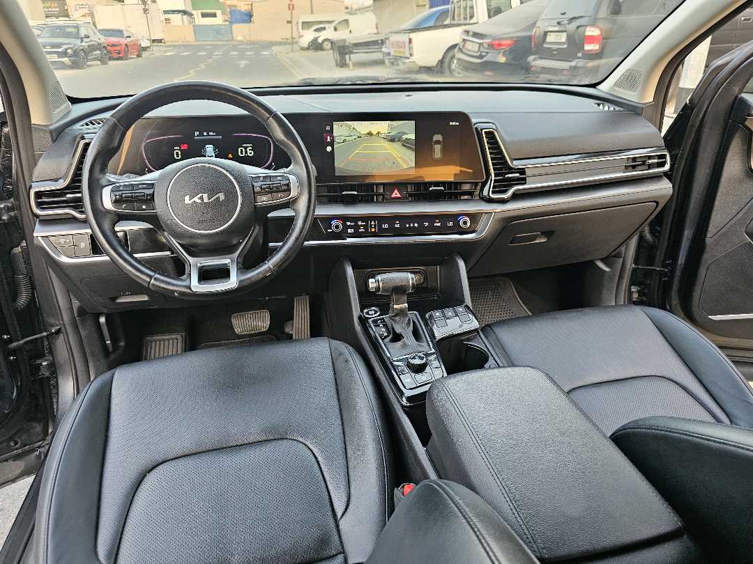 Car Image 2025 KIA SPORTAGE LX