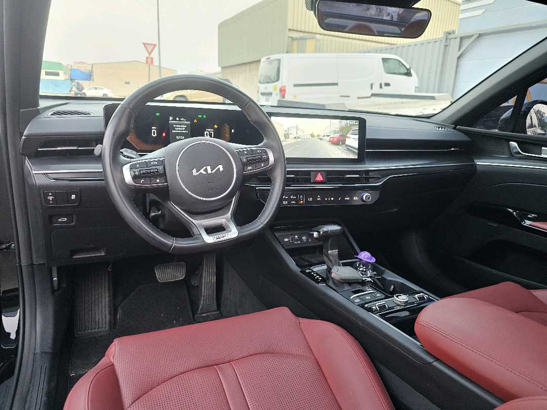 Car Image 2025 KIA K5 