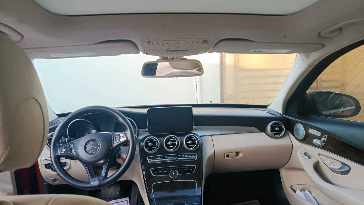 Car Image 2017 MERCEDES C Class 300