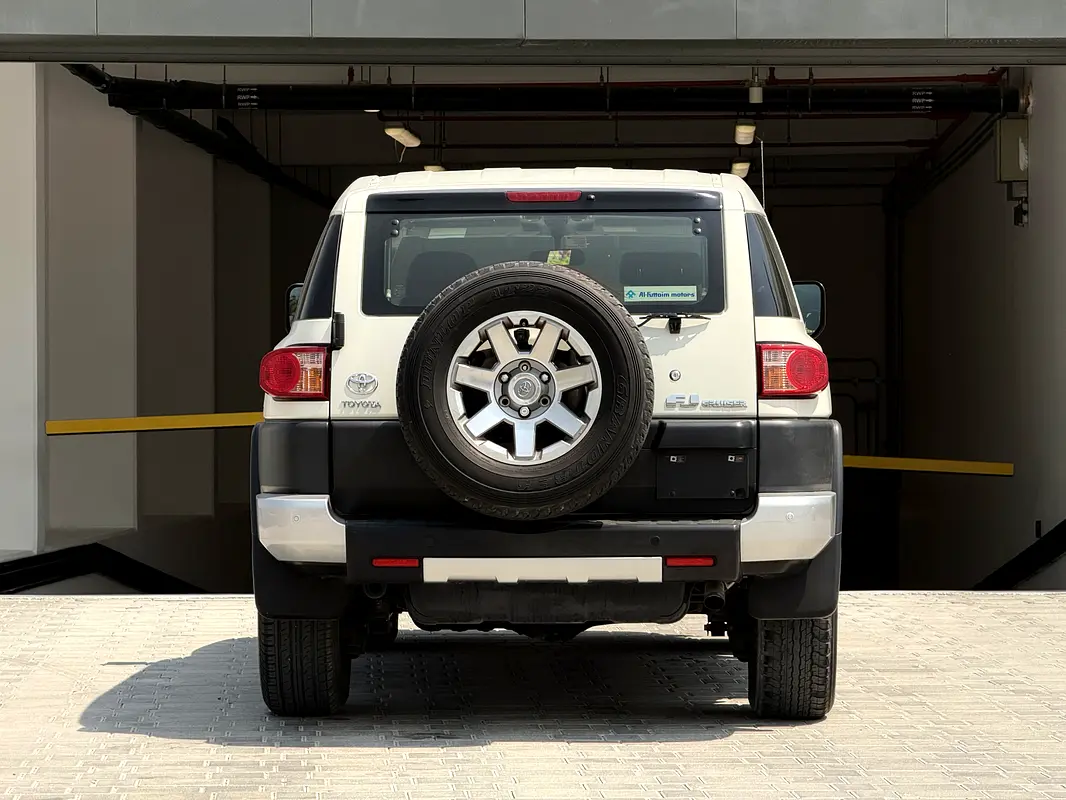 Car Image 2023 TOYOTA FJ CRUISER 