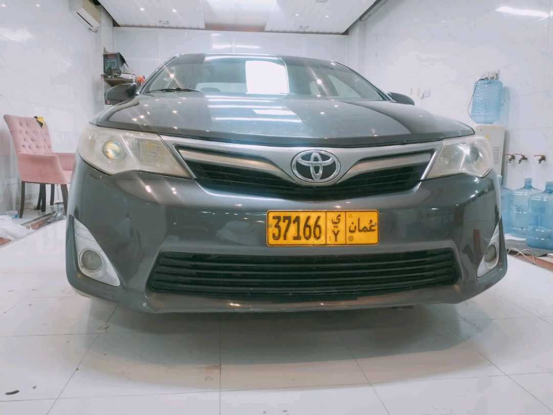 Car Image 2012 TOYOTA CAMRY LE