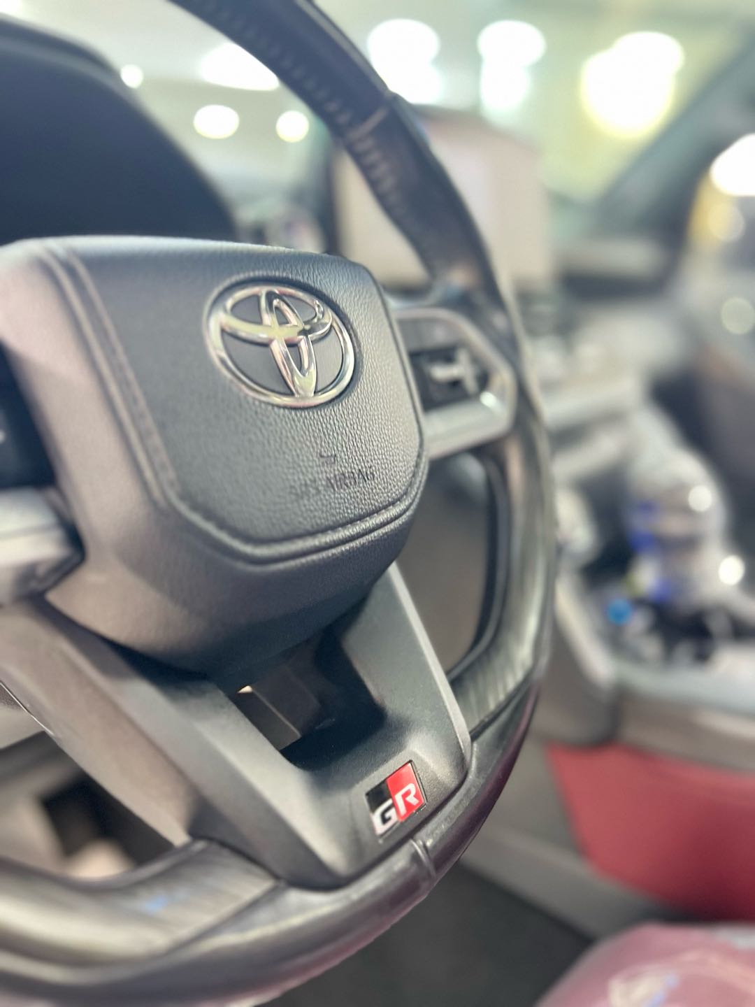 Car Image 2022 TOYOTA LAND CRUISER G.R