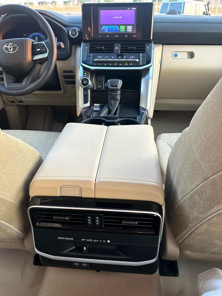 Car Image 2026 TOYOTA LAND CRUISER GX.R