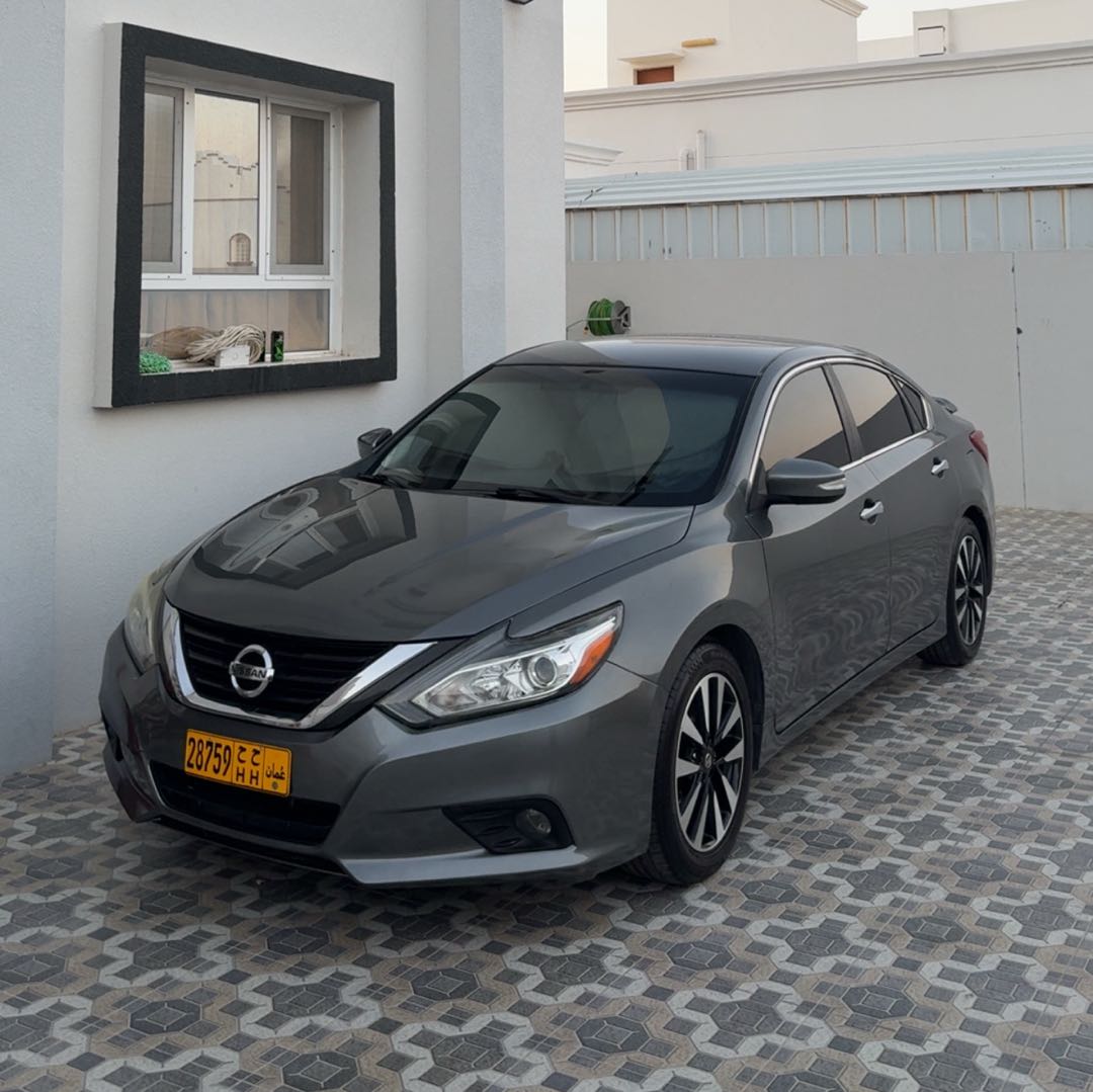 Car Image 2018 NISSAN ALTIMA SL