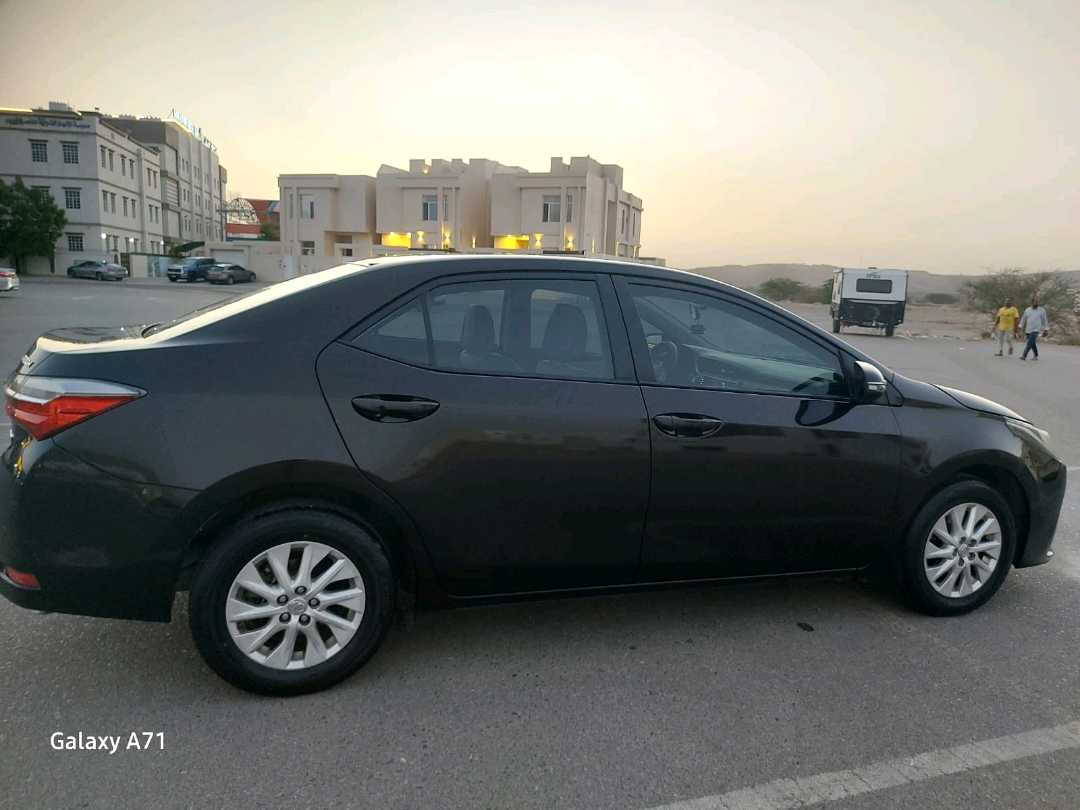 Car Image 2018 TOYOTA COROLLA XLI