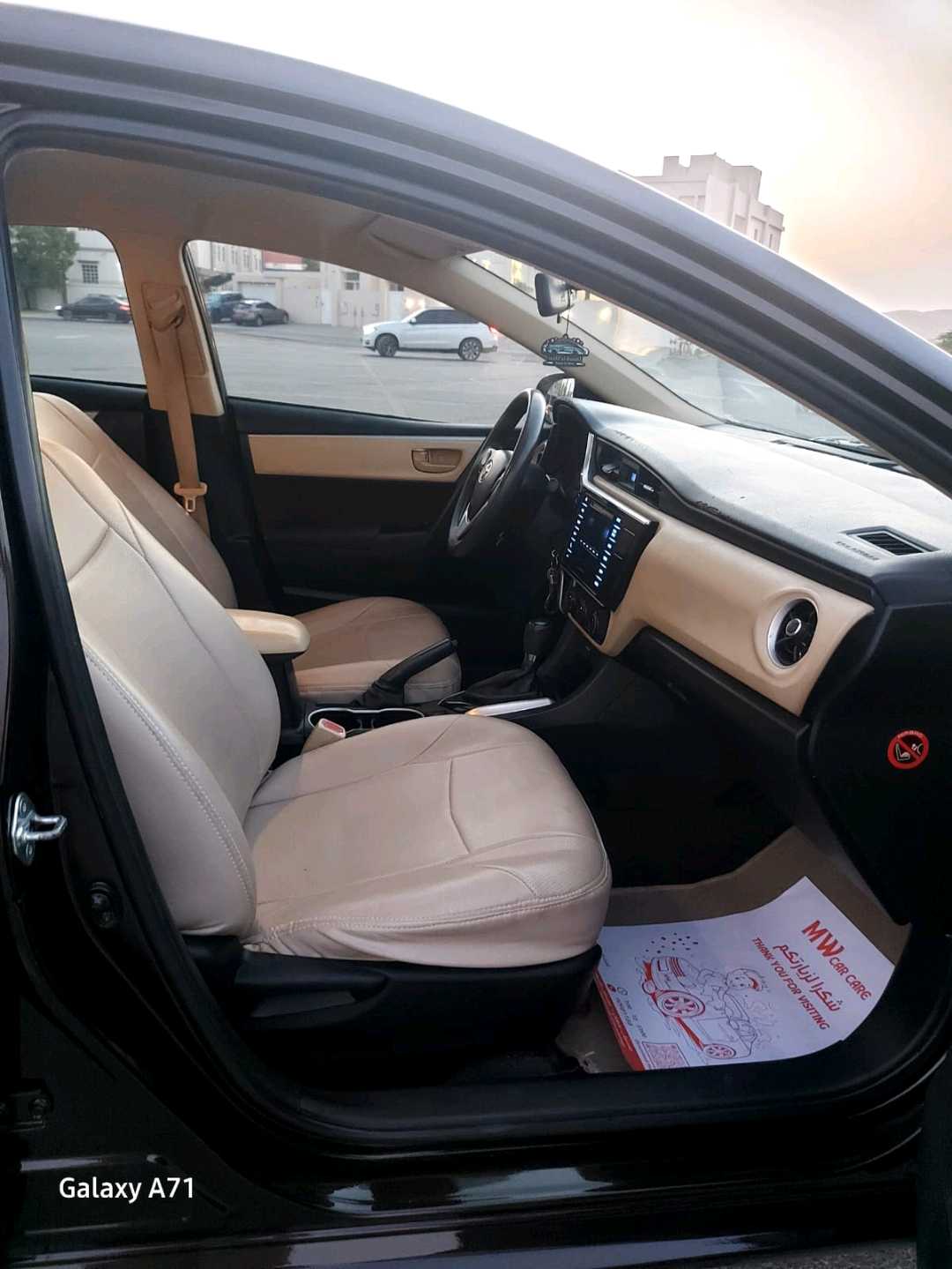 Car Image 2018 TOYOTA COROLLA XLI