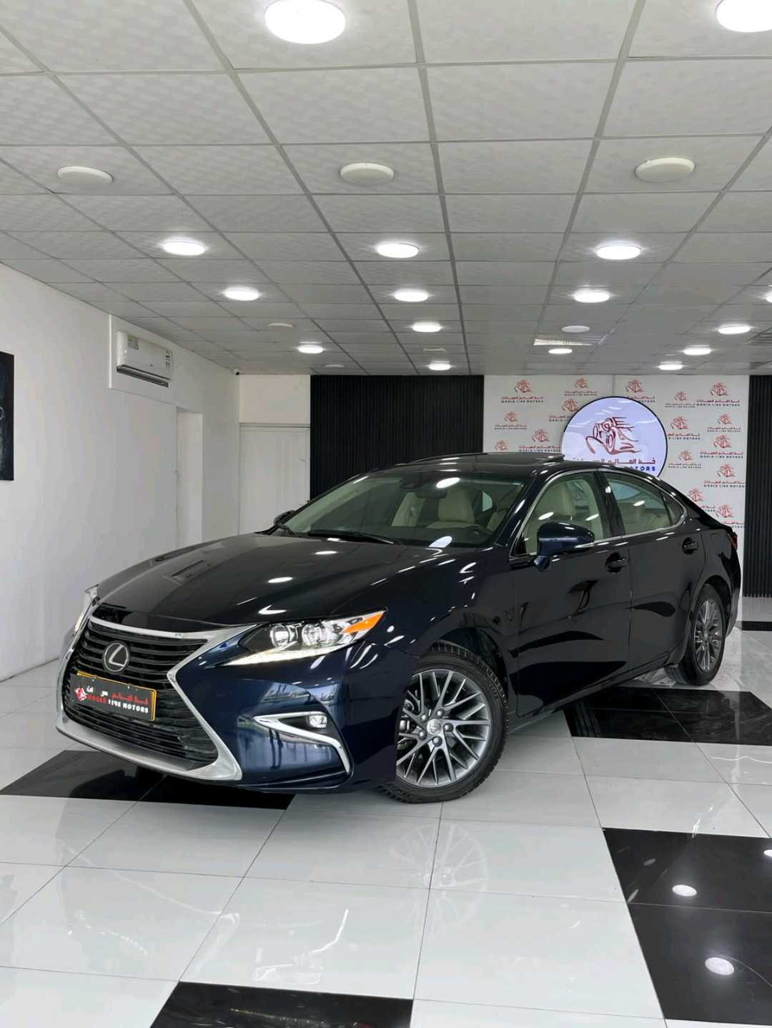 Car Image 2018 LEXUS ES 350