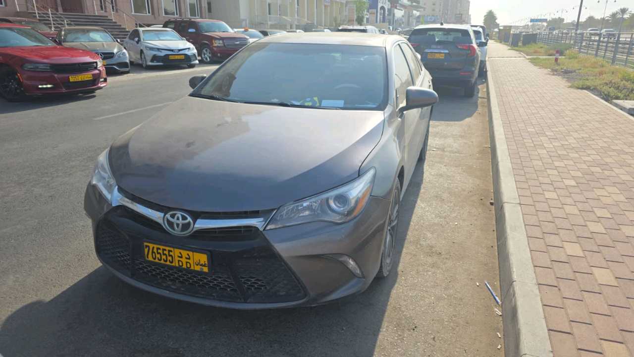 Car Image 2017 TOYOTA CAMRY SE