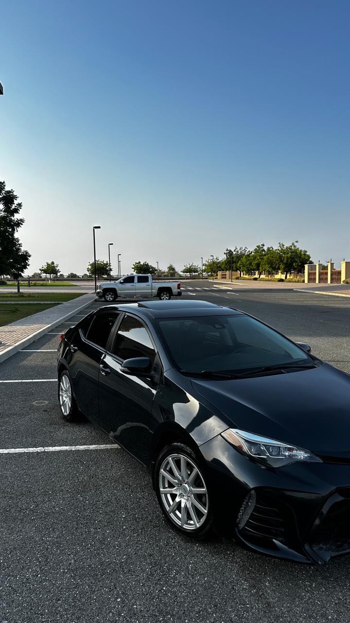 Car Image 2019 TOYOTA COROLLA XSE