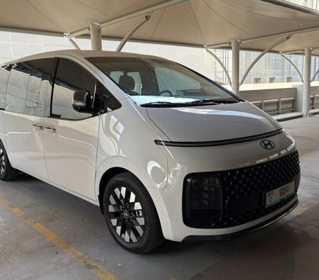 HYUNDAI STARIA 2026