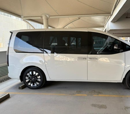 HYUNDAI STARIA 2026