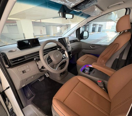 HYUNDAI STARIA 2026