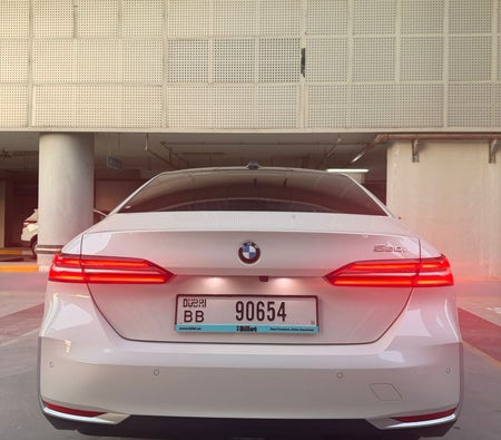BMW 5 SERIES 2026