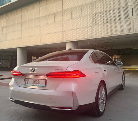 BMW 5 SERIES 2026