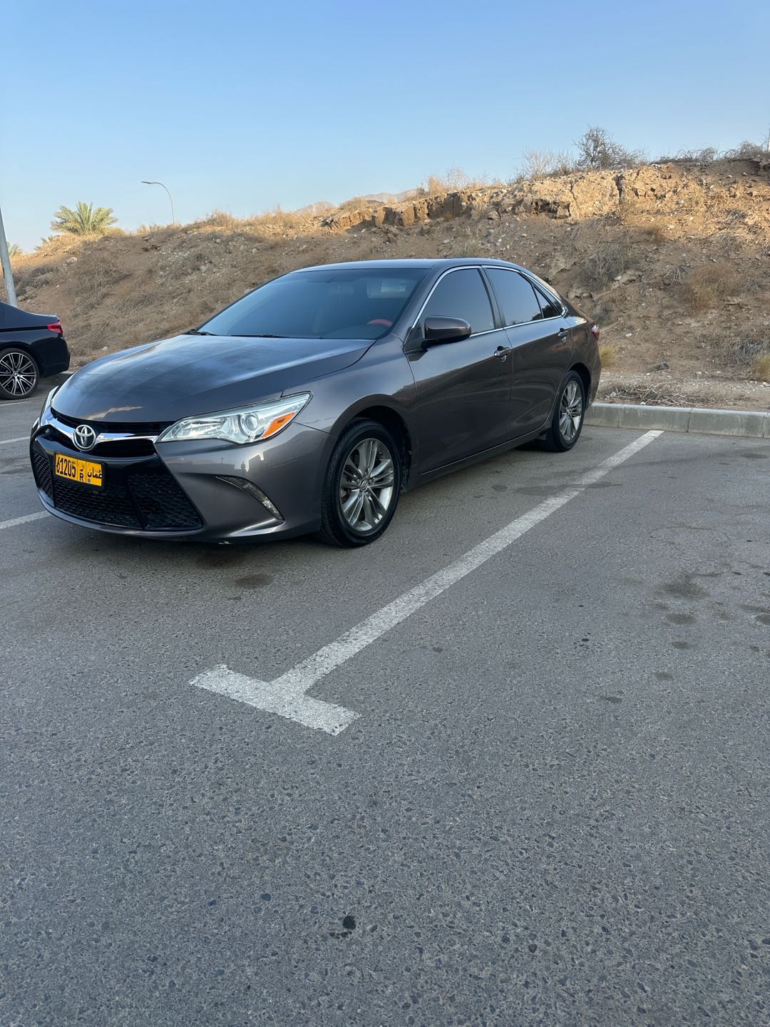 Car Image 2015 TOYOTA CAMRY SE