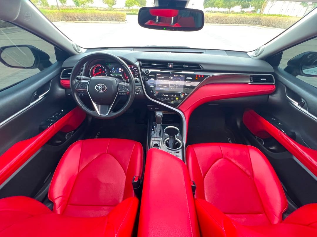 Car Image 2020 TOYOTA CAMRY XSE