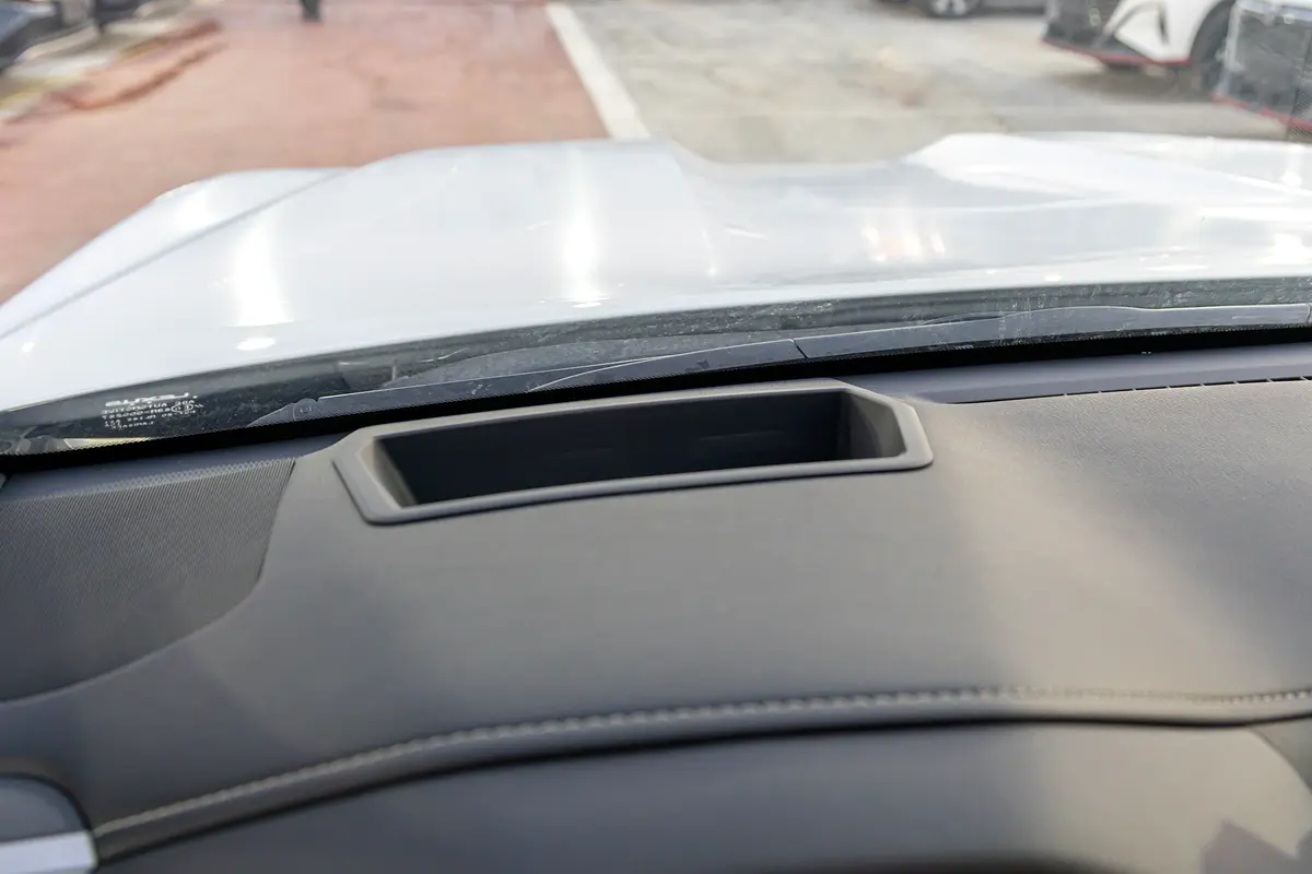 Car Image 2026 LEXUS LX 700 H