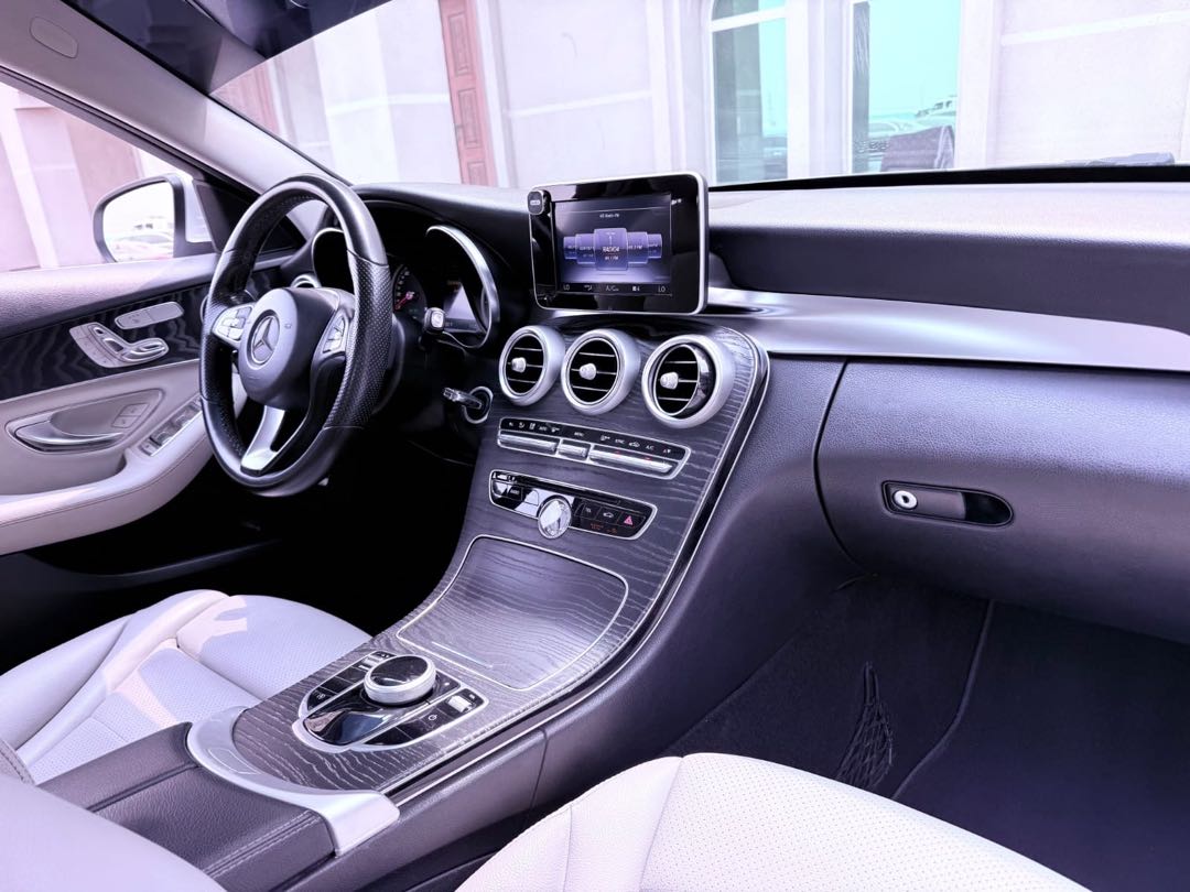 Car Image 2017 MERCEDES C Class 300