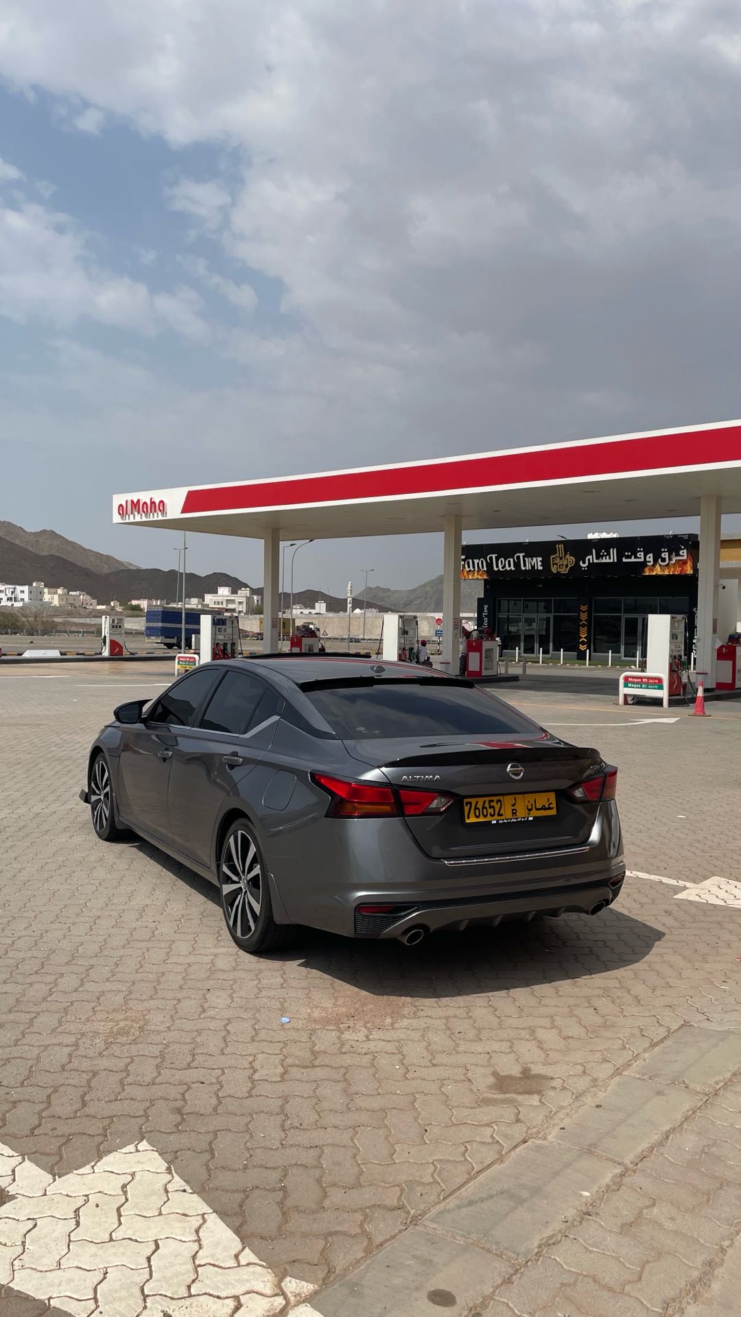 Car Image 2019 NISSAN ALTIMA SR