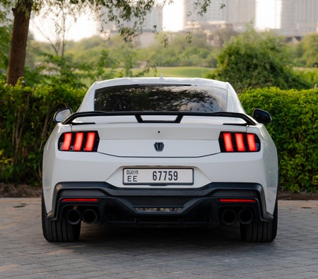 FORD MUSTANG 2024