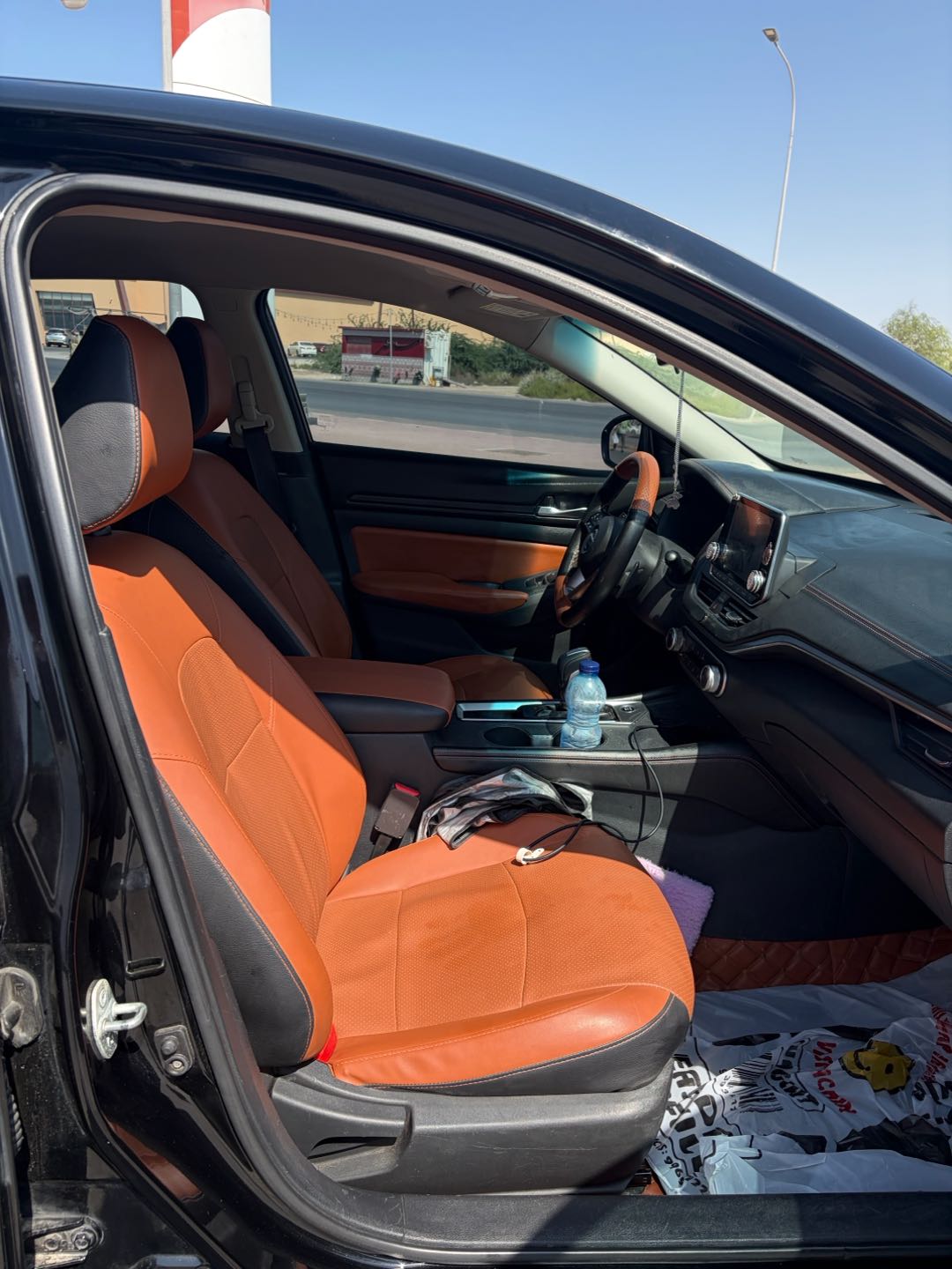 Car Image 2019 NISSAN ALTIMA SR