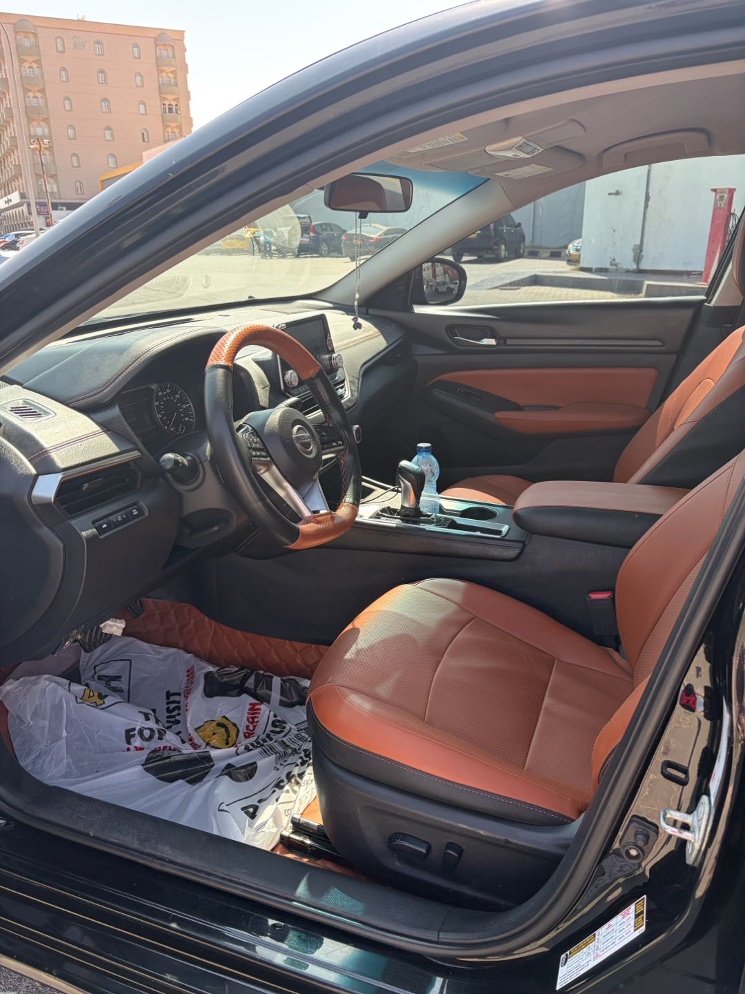 Car Image 2019 NISSAN ALTIMA SR