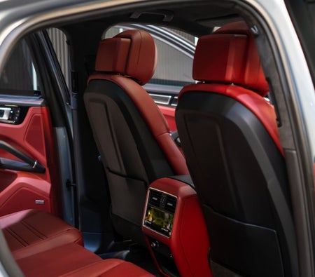 PORSCHE CAYENNE 2023
