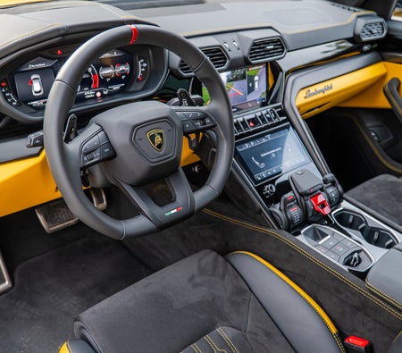 LAMBORGHINI URUS 2024