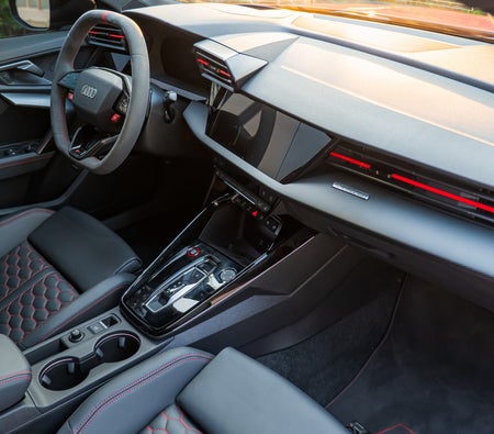 AUDI RS 3 2025