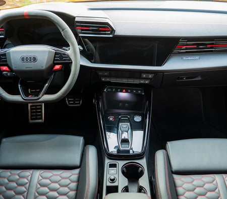 AUDI RS 3 2025