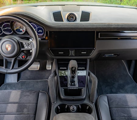 PORSCHE CAYENNE 2023
