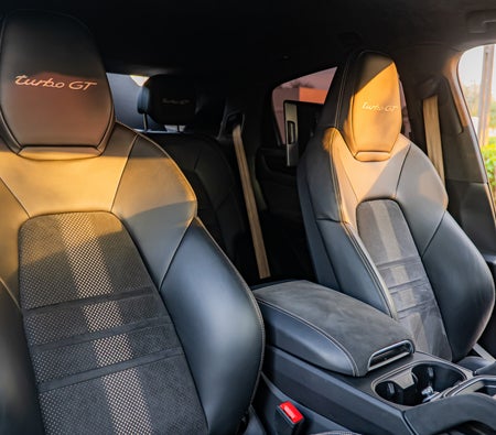 PORSCHE CAYENNE 2023