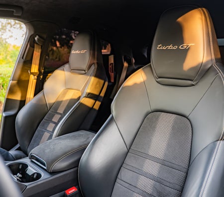 PORSCHE CAYENNE 2023