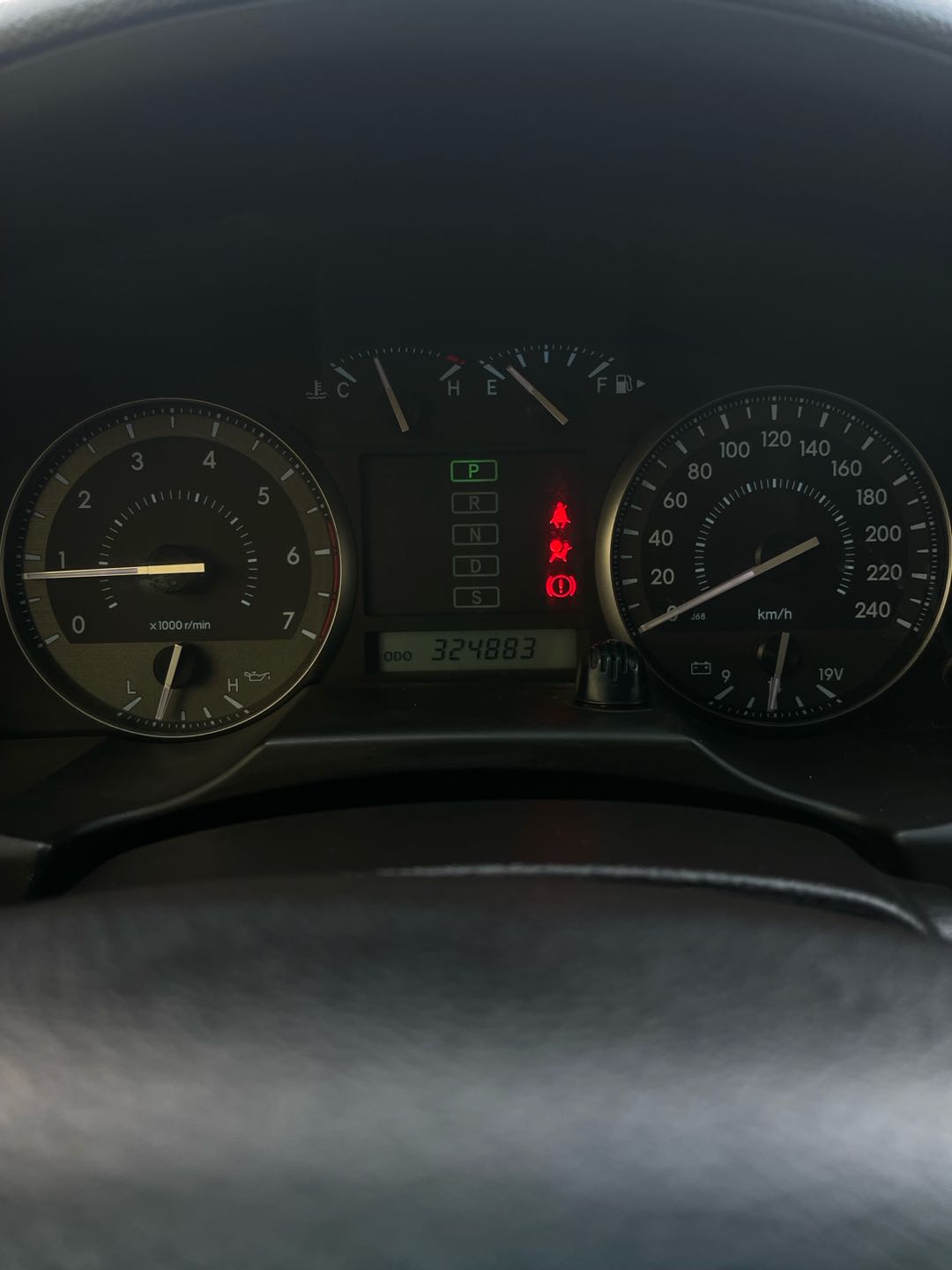 Car Image 2011 TOYOTA LAND CRUISER GX.R
