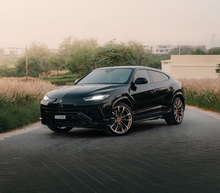 LAMBORGHINI URUS 2024