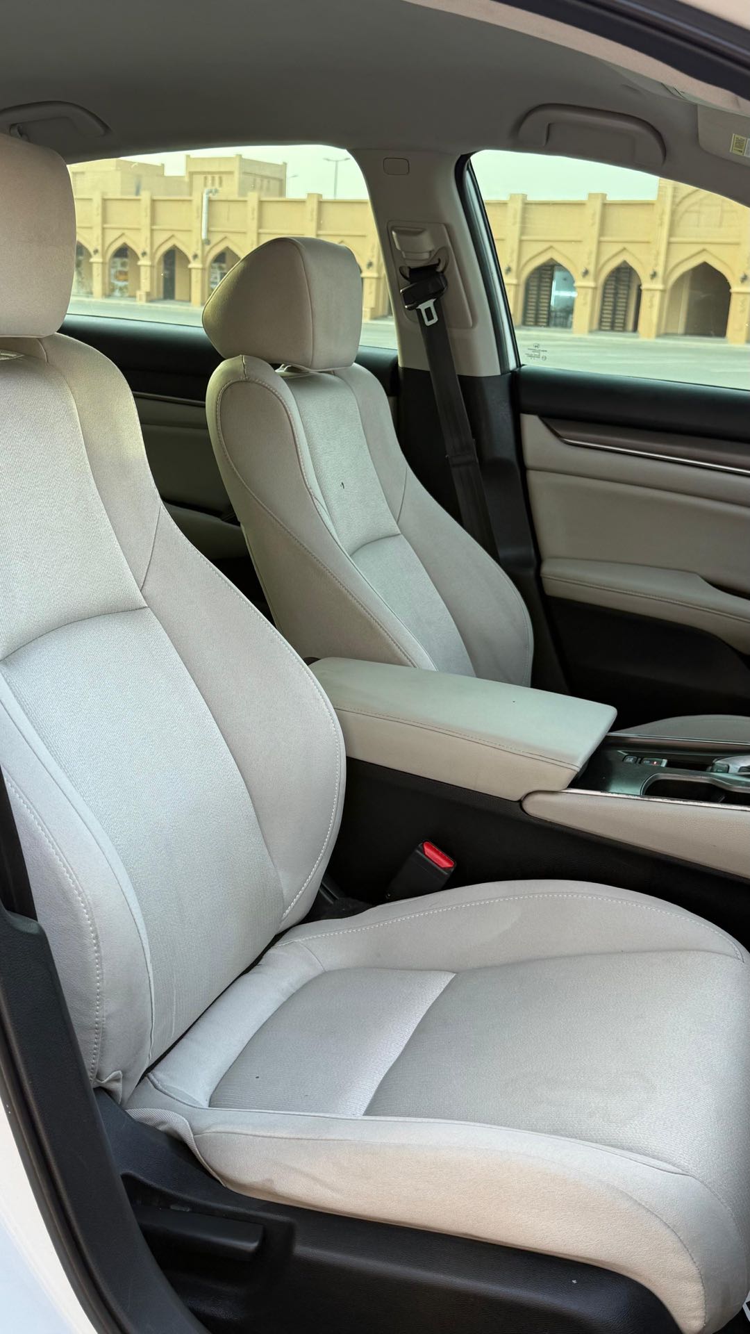 Car Image 2018 HONDA ACCORD LX