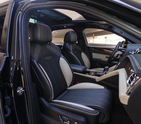 BENTLEY BENTAYGA 2022
