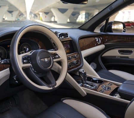 BENTLEY BENTAYGA 2022