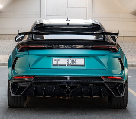 LAMBORGHINI URUS 2022