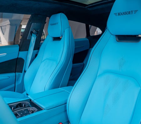 LAMBORGHINI URUS 2022