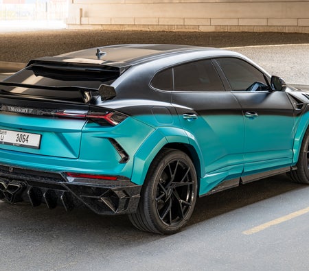 LAMBORGHINI URUS 2022