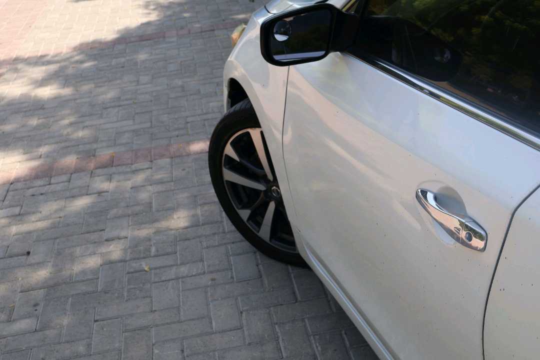 Car Image 2017 NISSAN ALTIMA SR