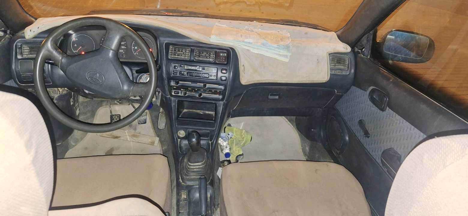 Car Image 1996 TOYOTA COROLLA XLI