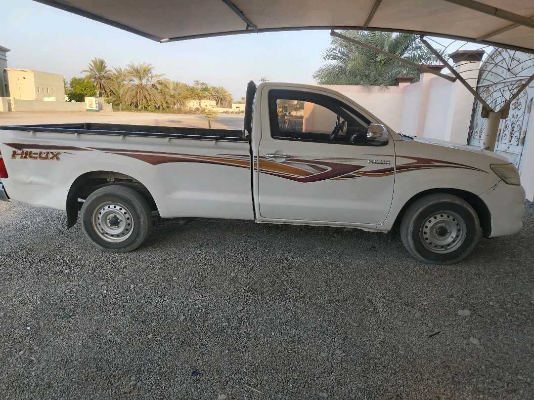 Car Image 2014 TOYOTA HILUX 2.0
